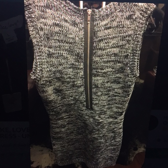 LIKE, LOVE - DARK GRAY SHORT SLEEVE DRESS (NWT) - Picture 4 of 5